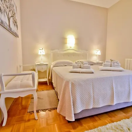 Villa Villa Antea With Pool & Jacuzzi *