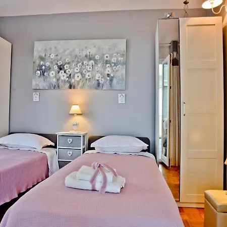 Villa Antea With Pool & Jacuzzi Villa